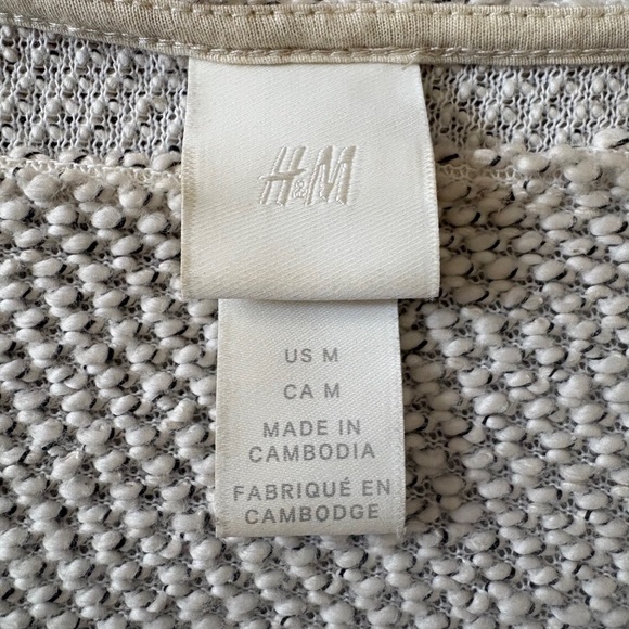 Cropped White and Black Knit Sweater- H&M - Picture 3 of 5